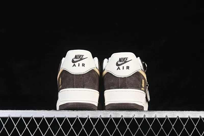 All categories Nk Air Force 1 Air Force series Nk Air Force 1 Low Air Force low top Nike Air Force 1'07 Low joint brown white gold Air Force 1 low top casual sneakers KD1688-001